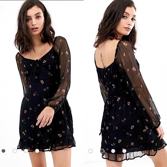 Dresses & Skirts - Rahi ditsy sweetheart Bohemian Boho Peasant Floral Print Festival mini dress M